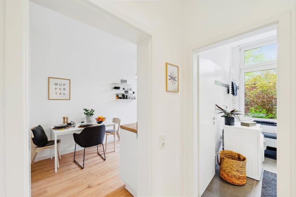 شقة Wuppertaler Altbau-Traum Gutenberg - Naehe Dus & Dortmund & Koeln & Essen المظهر الخارجي الصورة